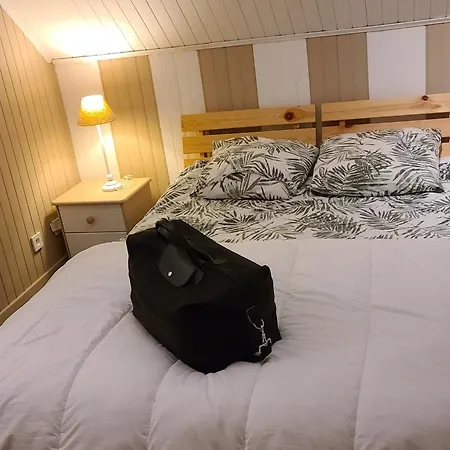 Les De La Jonte Holiday home Gatuzieres