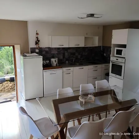 Les De La Jonte Holiday home Gatuzieres