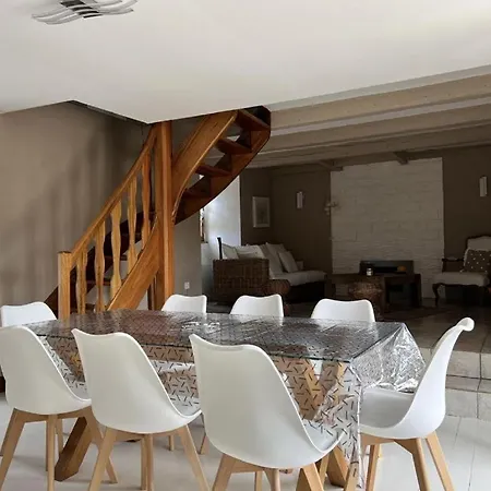 Les De La Jonte Holiday home